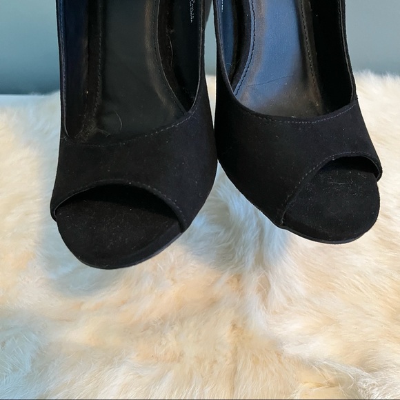 Bongo Black Suede Fringe Heels - Picture 8 of 13